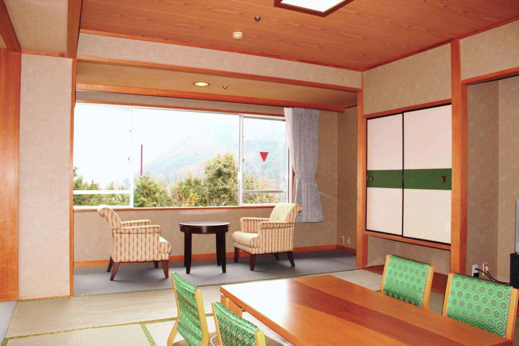Awanosho Hotel มิโยชิ ภายนอก รูปภาพ